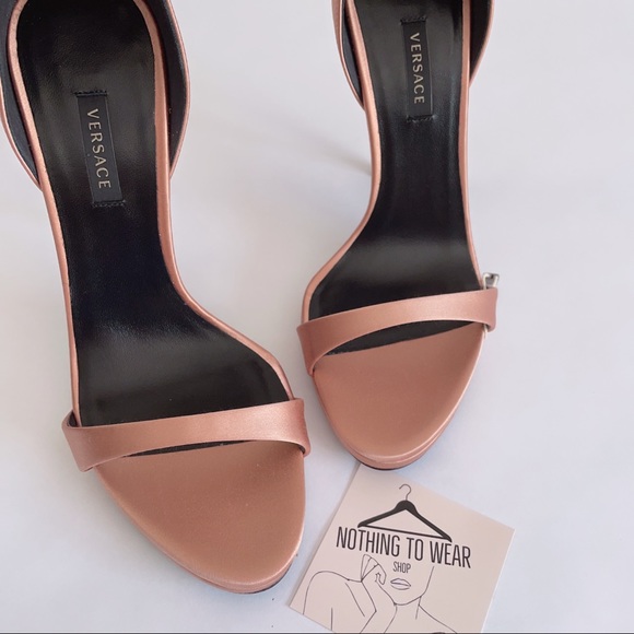 ⭕️ 🆂🅾︎🅻🅳 VERSACE Heels Sandals Satin Beige - Picture 4 of 11